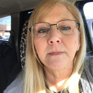 Meet your Posher, Lana